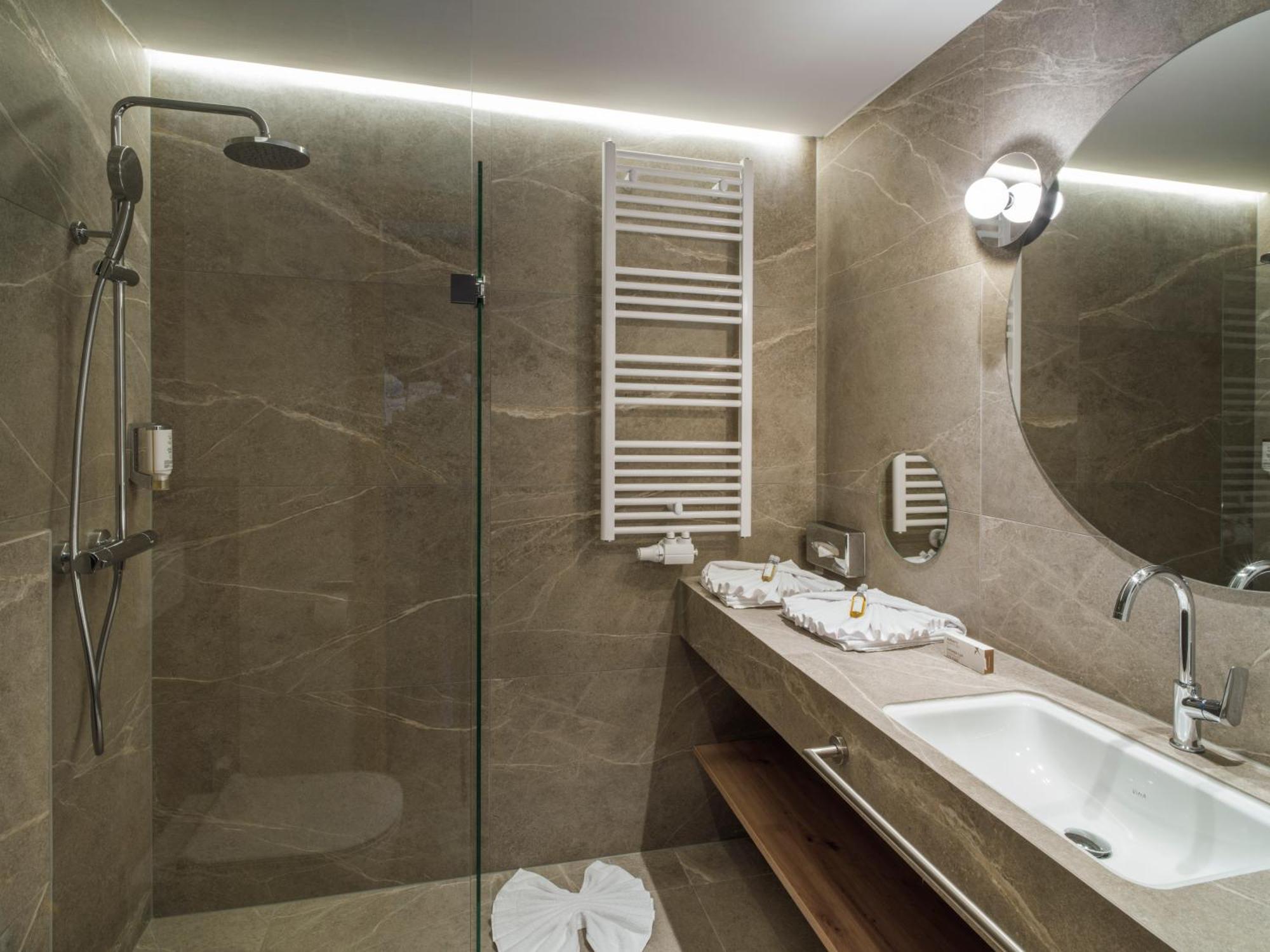 Falkensteiner Family Hotel Sonnenalpe Sonnenalpe Nassfeld Bilik gambar
