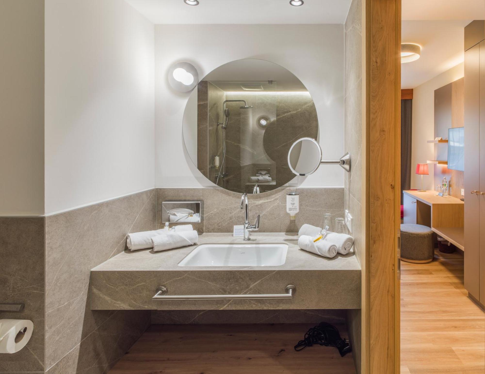 Falkensteiner Family Hotel Sonnenalpe Sonnenalpe Nassfeld Bilik gambar